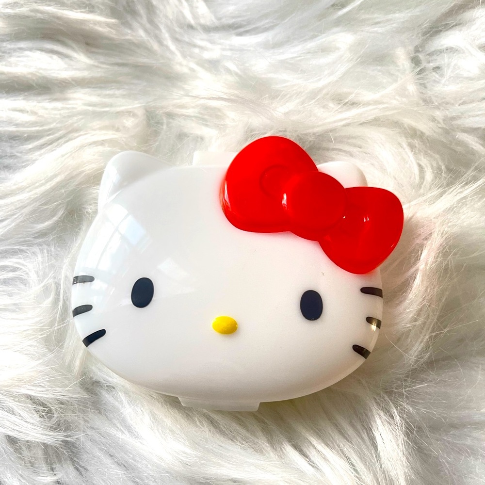 Hello kitty pill case